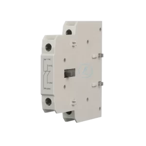 Enclavamiento mecánico lateral GUR02 para contactores Carlo Gavazzi serie CC9 a CC150 con 2 contactos normalmente cerrados (NC).